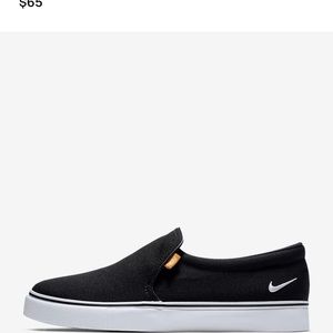 Black NIKE court royal ac SIZE 7.5